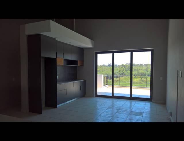 131M² STORAGE UNIT FOR SALE IN MOREHILL